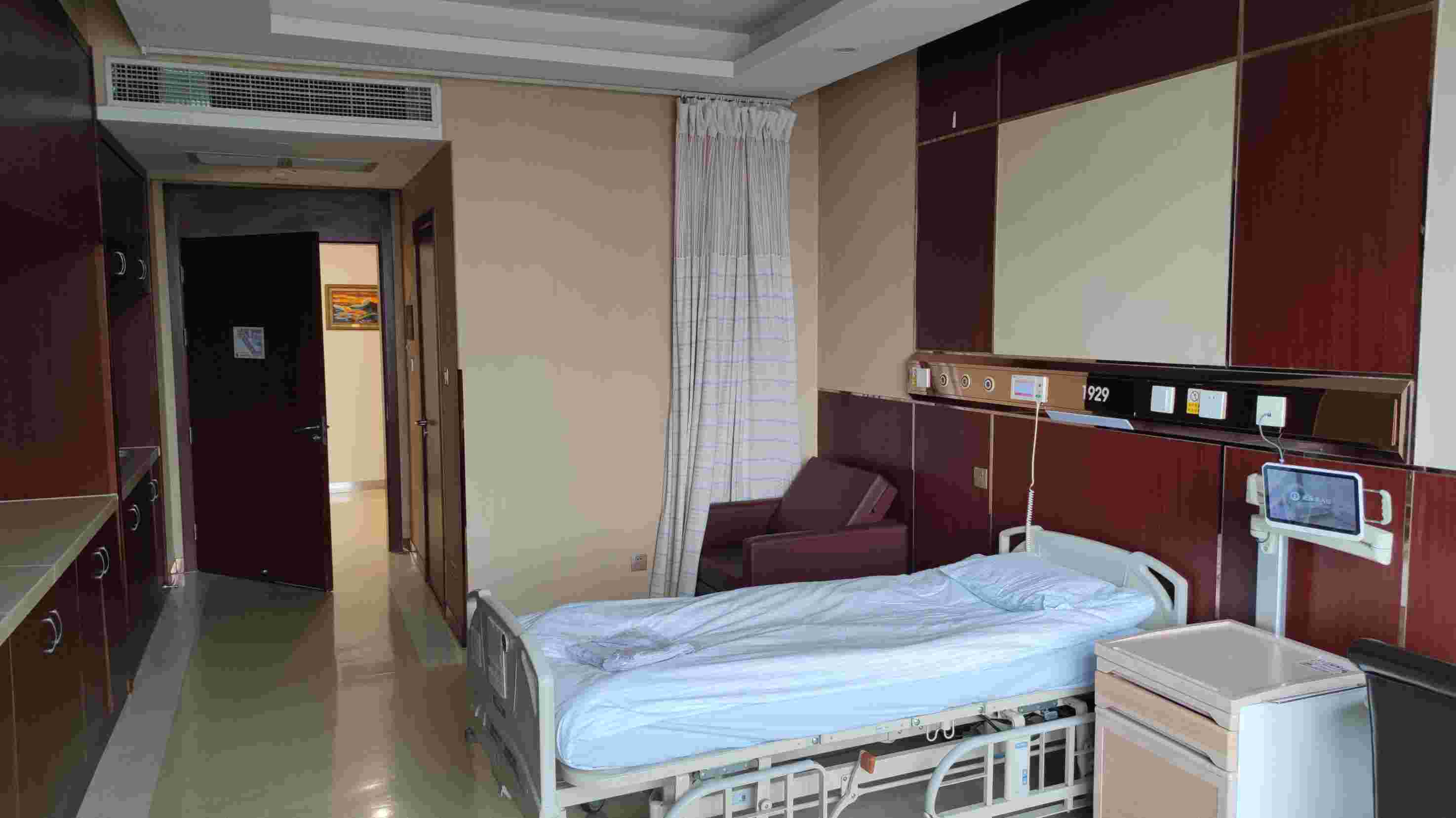 瑞金国际医疗服务 3